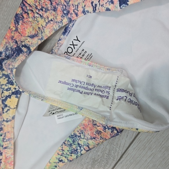 NWT Roxy Active Shorty Cheeky Swim Bottom sz M - Picture 5 of 6
